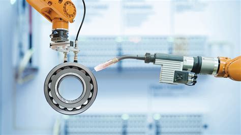 transformation 4.0|Industry 4.0 adoption with the right focus .